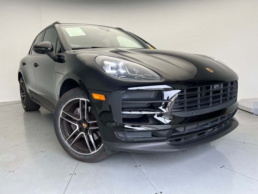 Thumbnail: 2021 Porsche Macan - 24