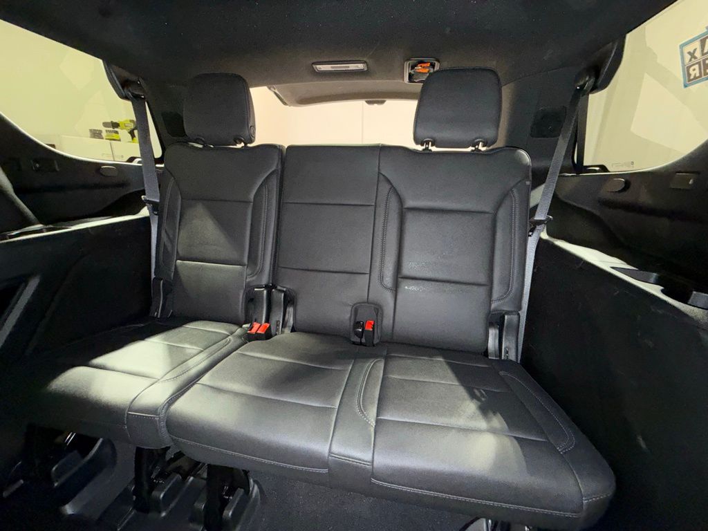 Thumbnail: 2022 Chevrolet Tahoe - 21