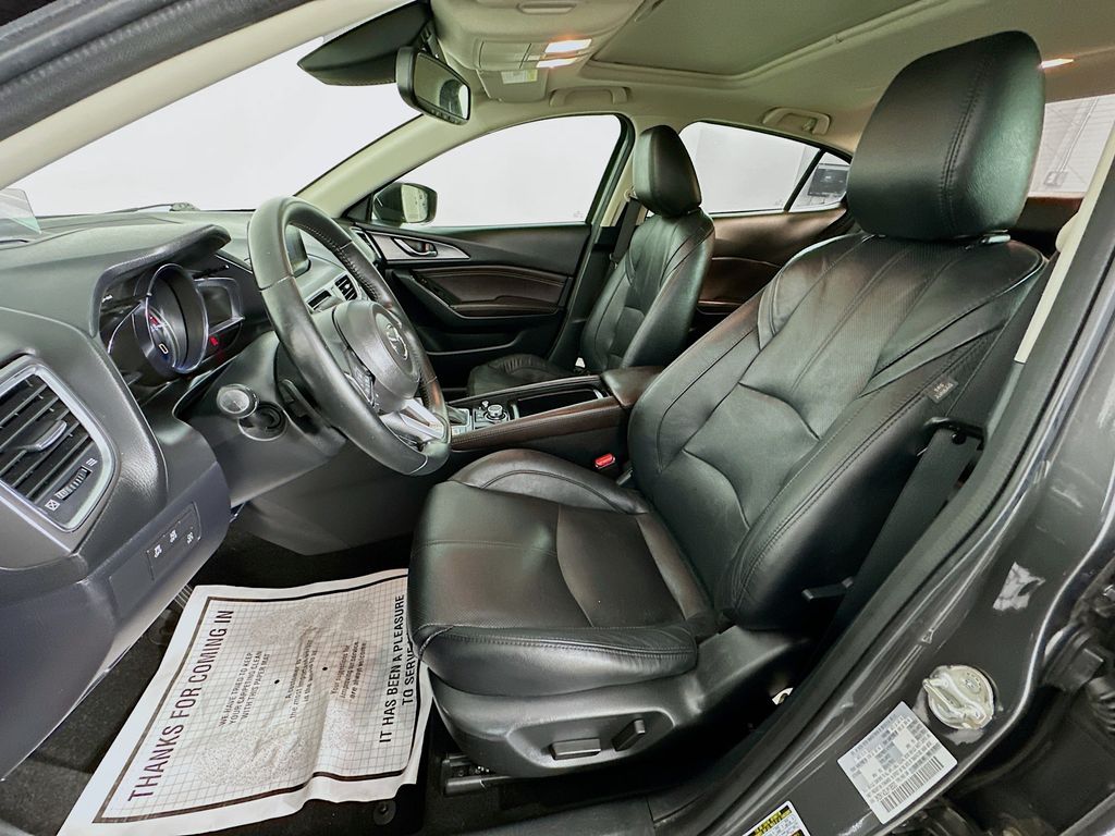 2018 Mazda Mazda3 i Grand Touring 22
