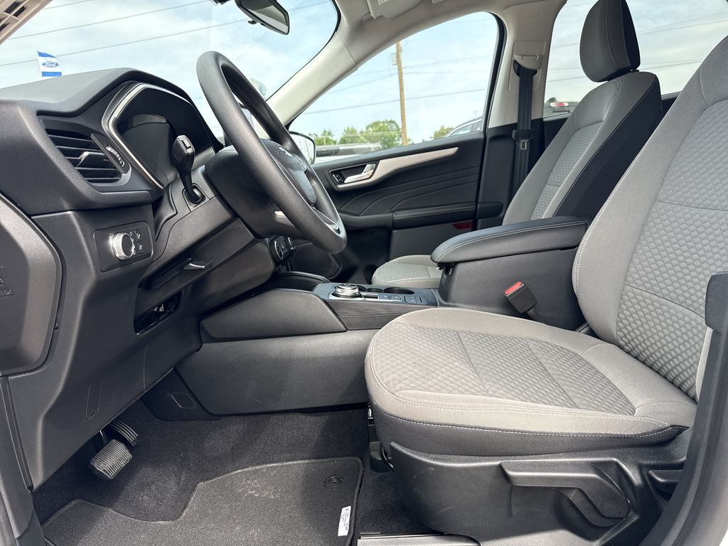 2021 Ford Escape SE - 11
