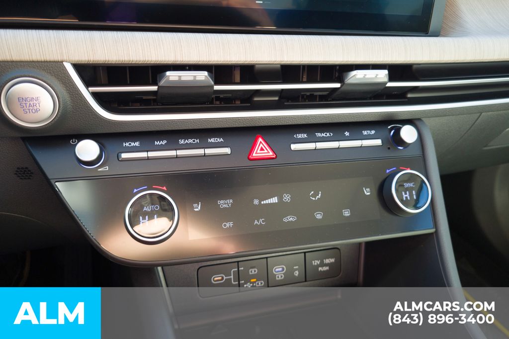 2025 Hyundai Sonata Hybrid SEL - Photo 24