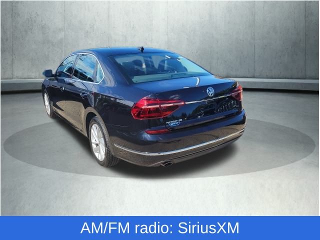 2018 Volkswagen Passat 2.0T SE photo 4