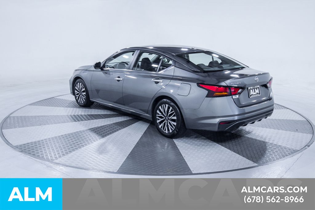 Used 2025 Gray Nissan 2.5 SV image 15