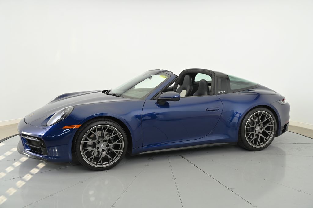 2022 Porsche 911 Targa 4S -
                Beachwood, OH