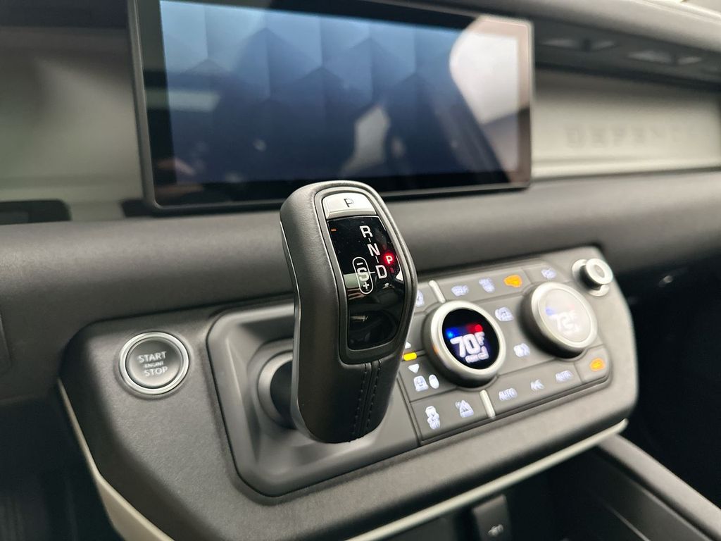 Thumbnail: 2023 Land Rover Defender - 12