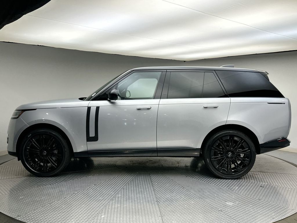Thumbnail: 2025 Land Rover Range Rover - 2