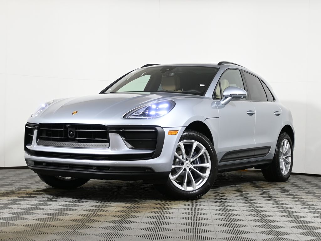 Thumbnail: 2026 Porsche Macan - 1