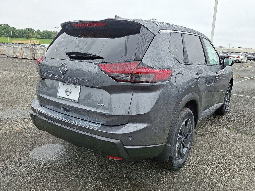 Thumbnail: 2026 Nissan Rogue - 4