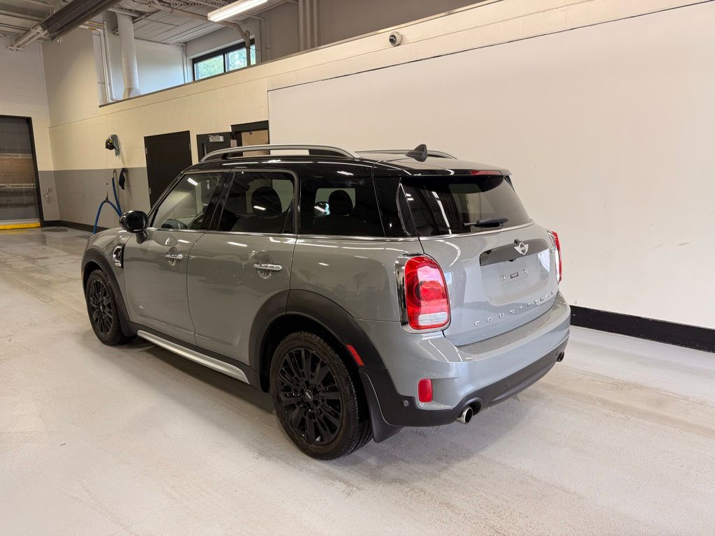 Thumbnail: 2017 MINI Cooper Countryman - 3