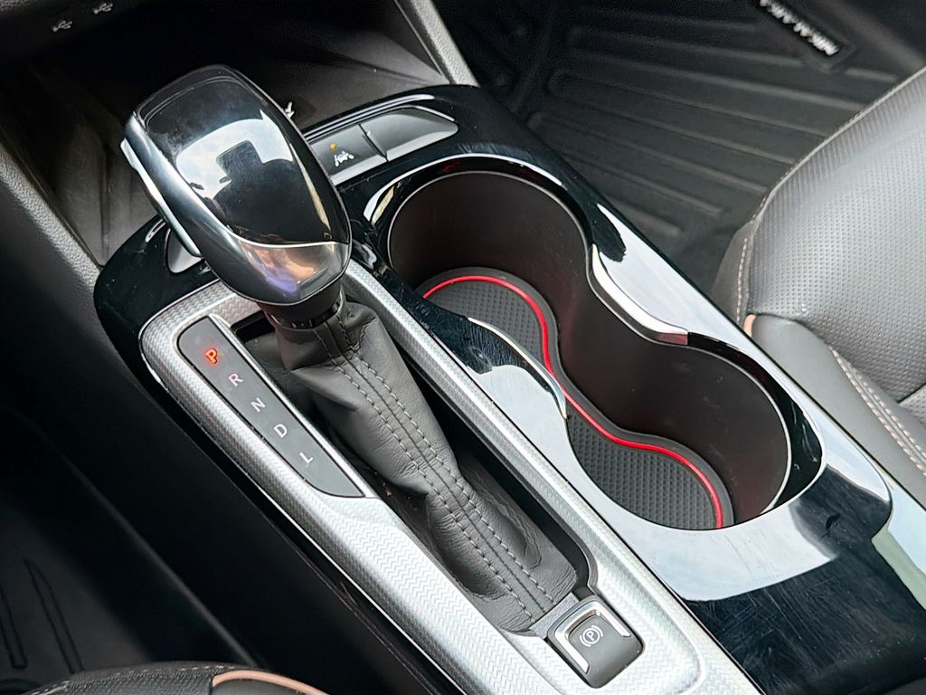 Used 2024 Red Buick Avenir image 16