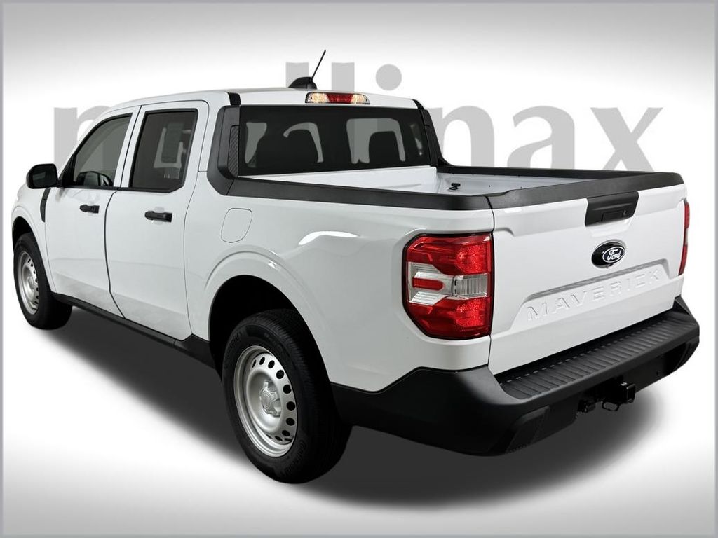 2025 Ford Maverick XL photo 2