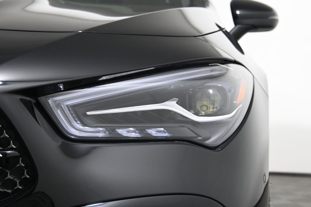 Thumbnail: 2026 Mercedes-Benz CLA - 10