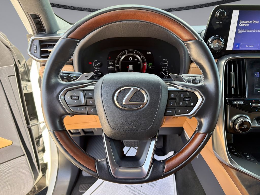Thumbnail: 2024 Lexus LX - 21