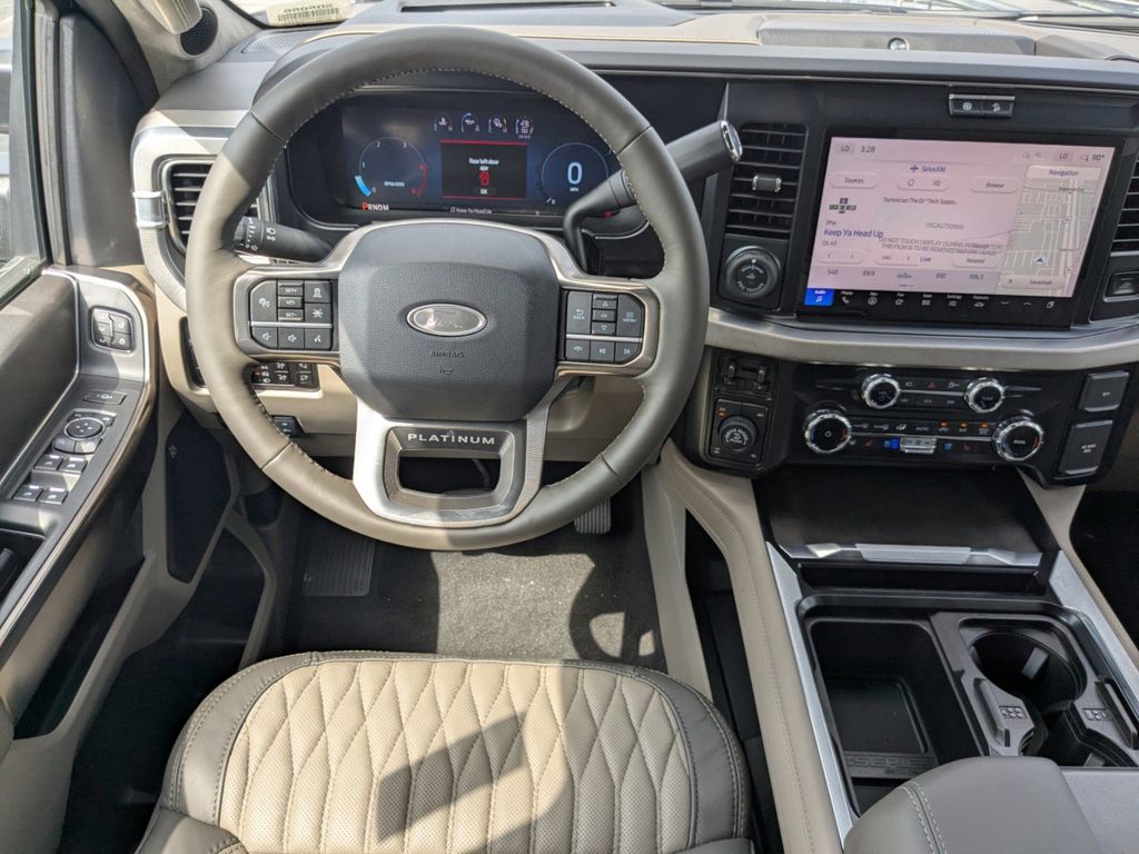 2025 Ford F-250 Super Duty Platinum