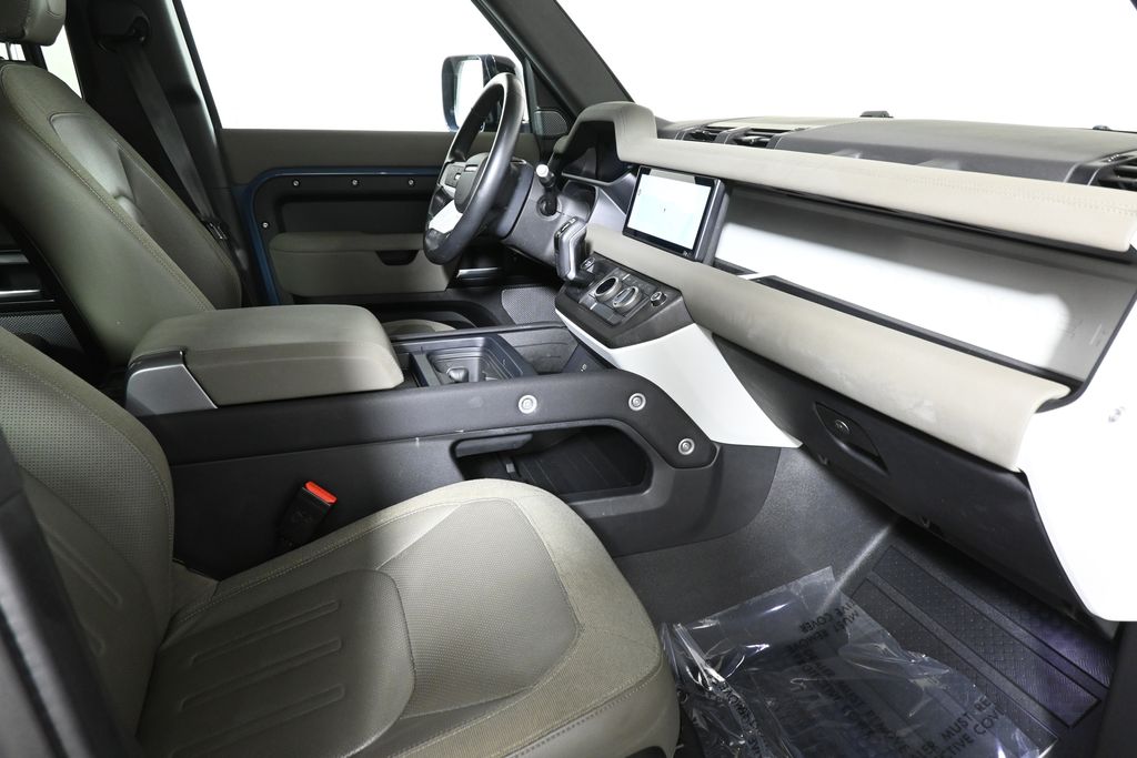 Thumbnail: 2020 Land Rover Defender - 26