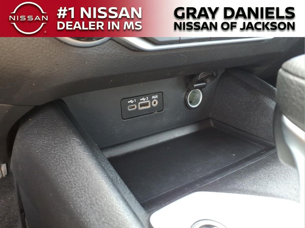 Used 2025 Nissan Altima Sedan