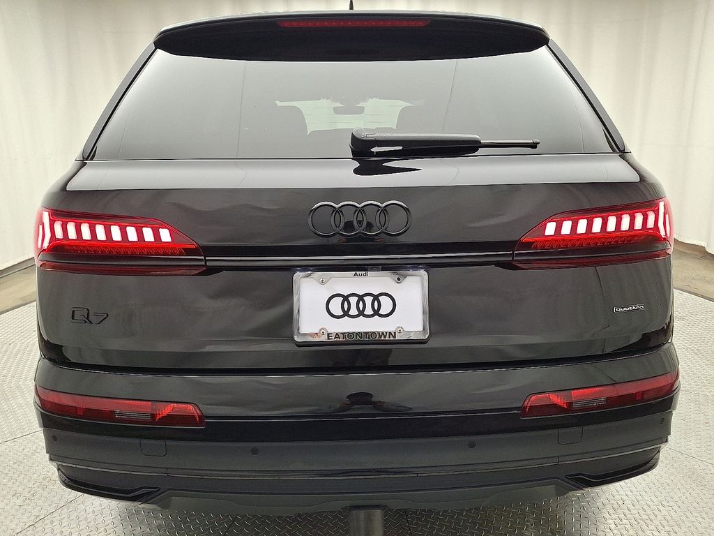 Thumbnail: 2023 Audi Q7 - 5