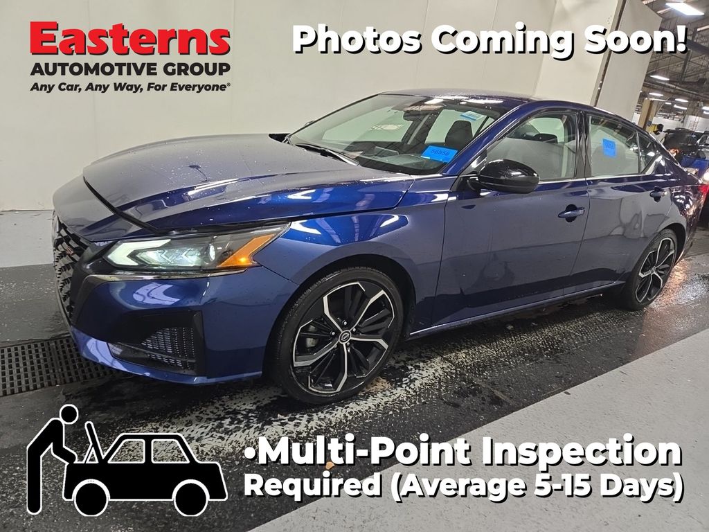 2023 Nissan Altima SR