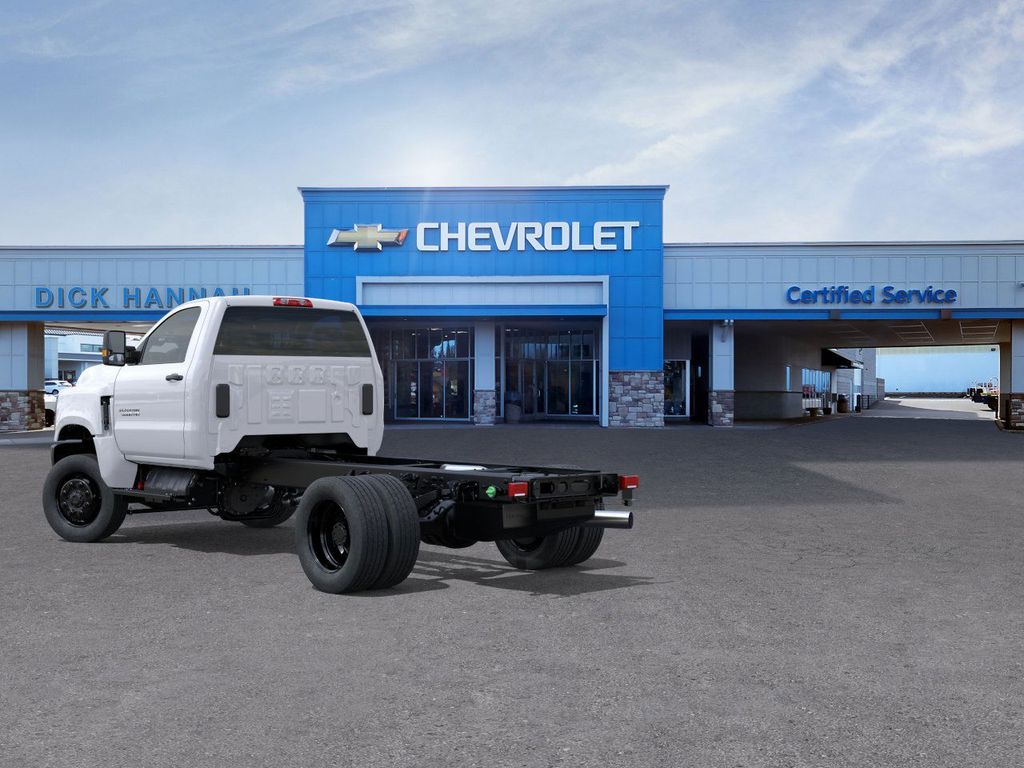 2025 Chevrolet Silverado 5500HD 