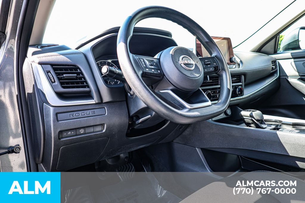 Used 2024 Gray Nissan S image 27