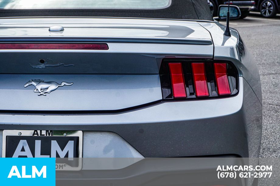 Used 2024 Silver Ford EcoBoost Premium image 13