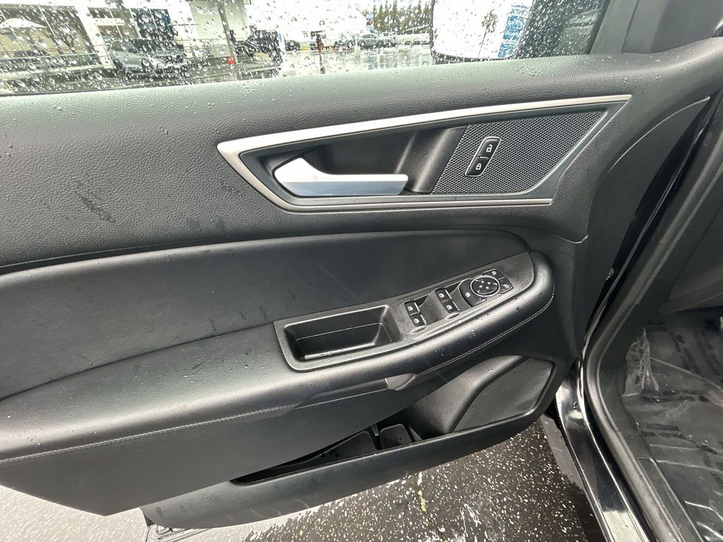 Thumbnail: 2024 Ford Edge - 13