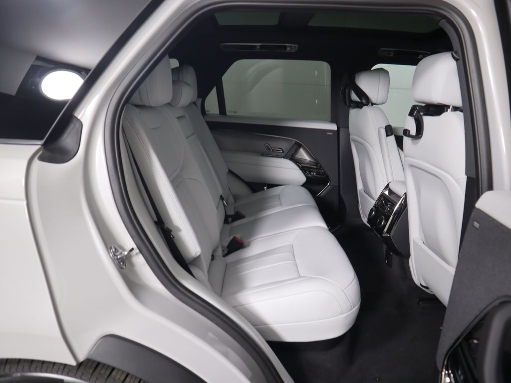 Thumbnail: 2025 Land Rover Range Rover Sport - 24