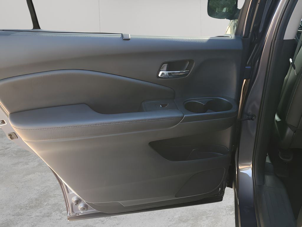 Used Car 2022 Honda Pilot  Touring For Sale Under $35,000 In Austin, Texas