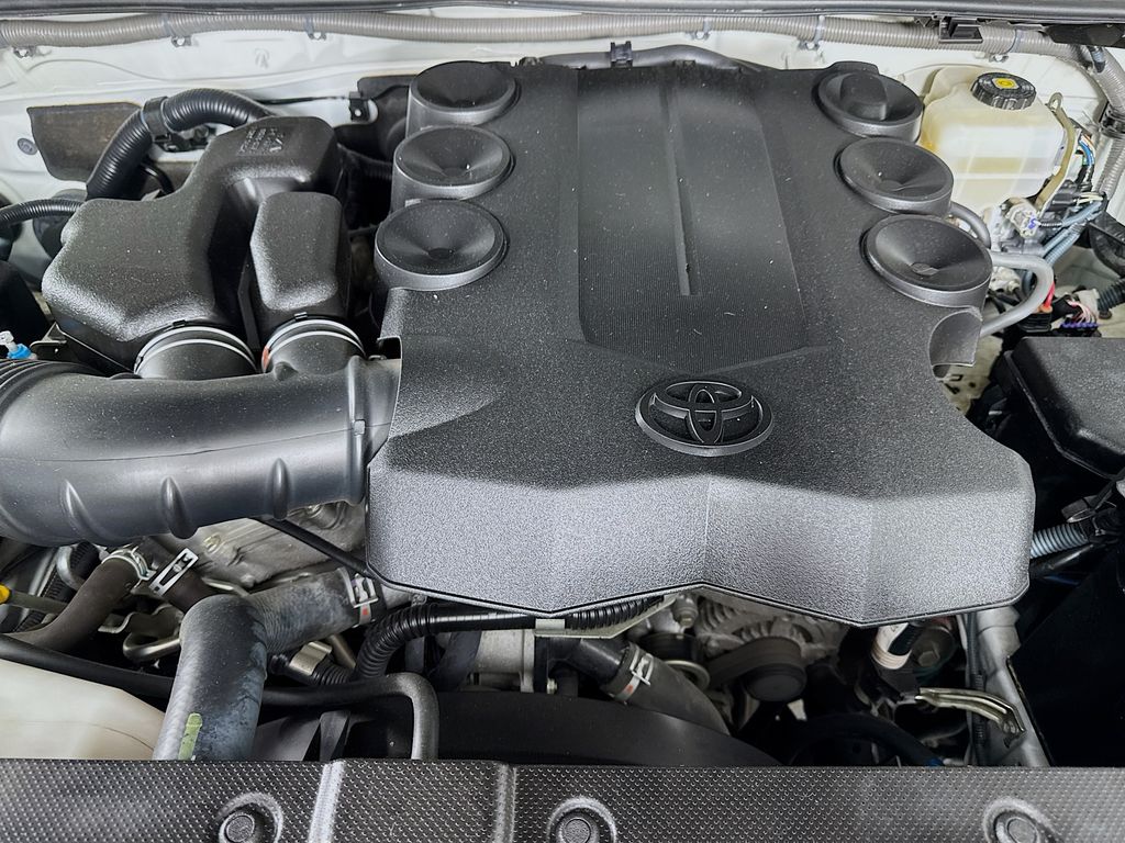 2017 Toyota 4Runner Limited photo