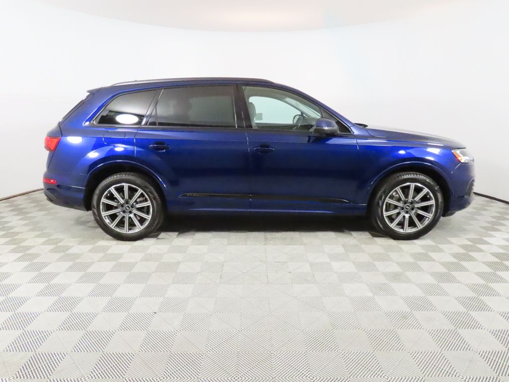 Thumbnail: 2023 Audi Q7 - 6