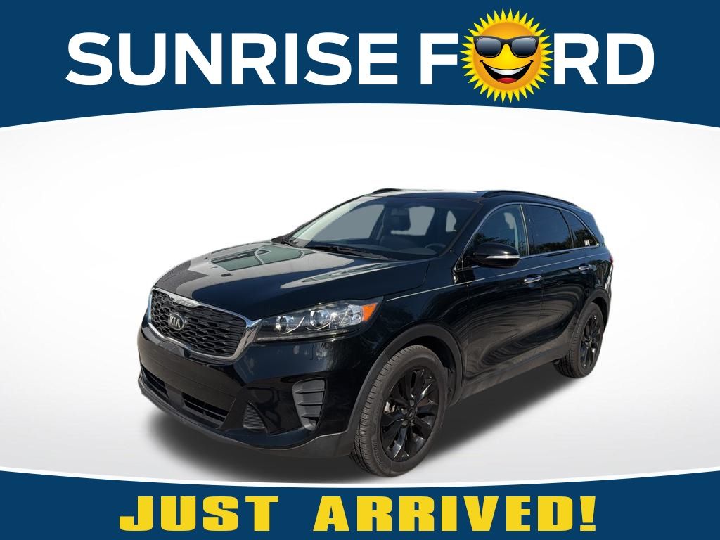 2020 Kia Sorento S's photo