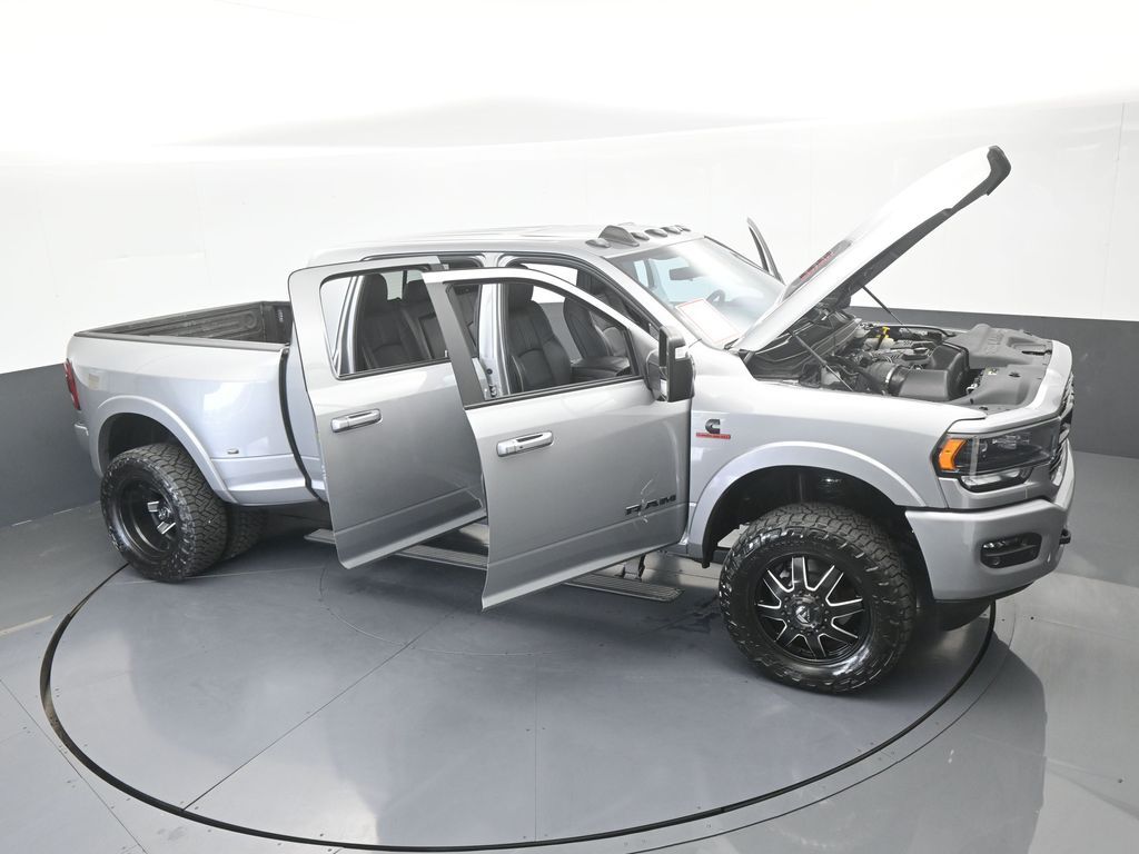 Used 2024 Billet Silver Metallic Clearcoat Ram Limited image 73