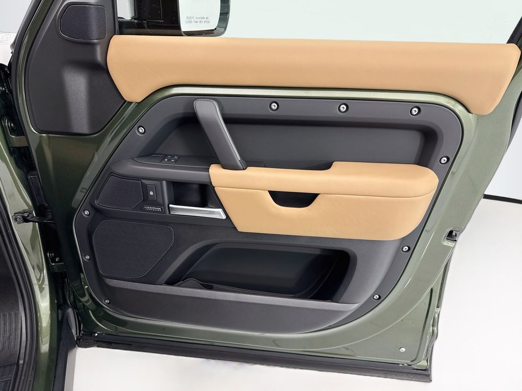 Thumbnail: 2026 Land Rover Defender - 25