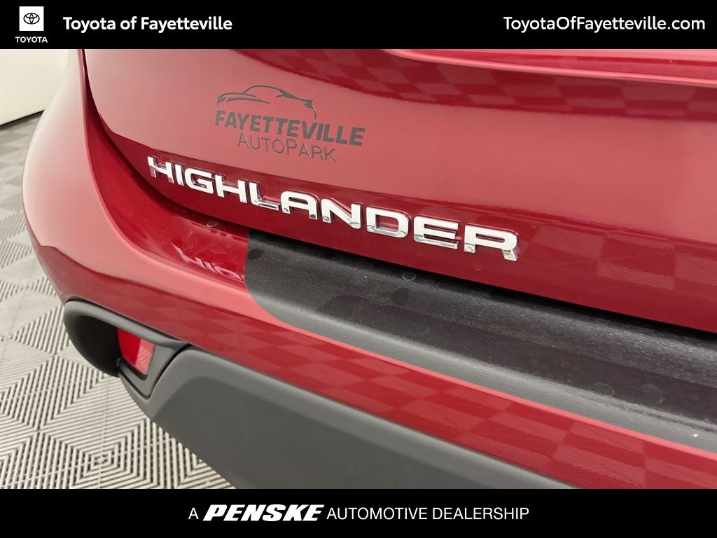 Thumbnail: 2025 Toyota Highlander - 23