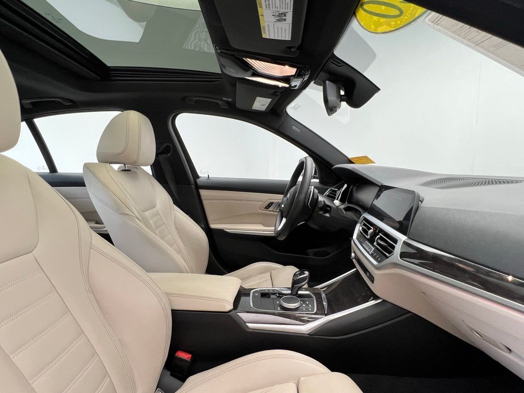 Thumbnail: 2020 BMW 3 Series - 6