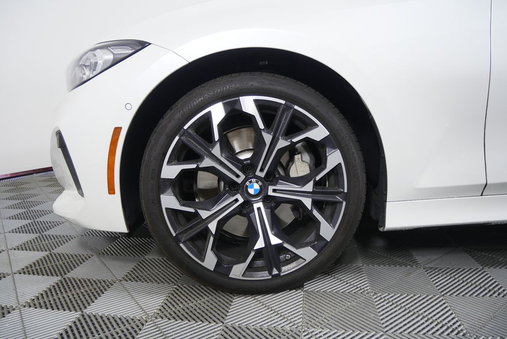 Thumbnail: 2025 BMW 3 Series - 7