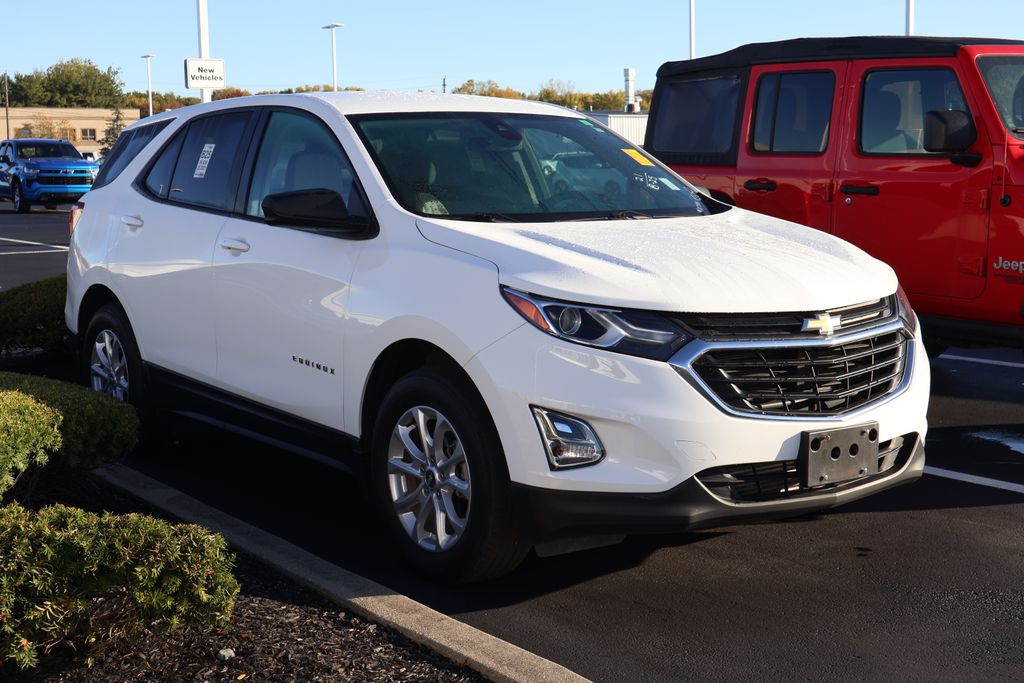 Thumbnail: 2021 Chevrolet Equinox - 3