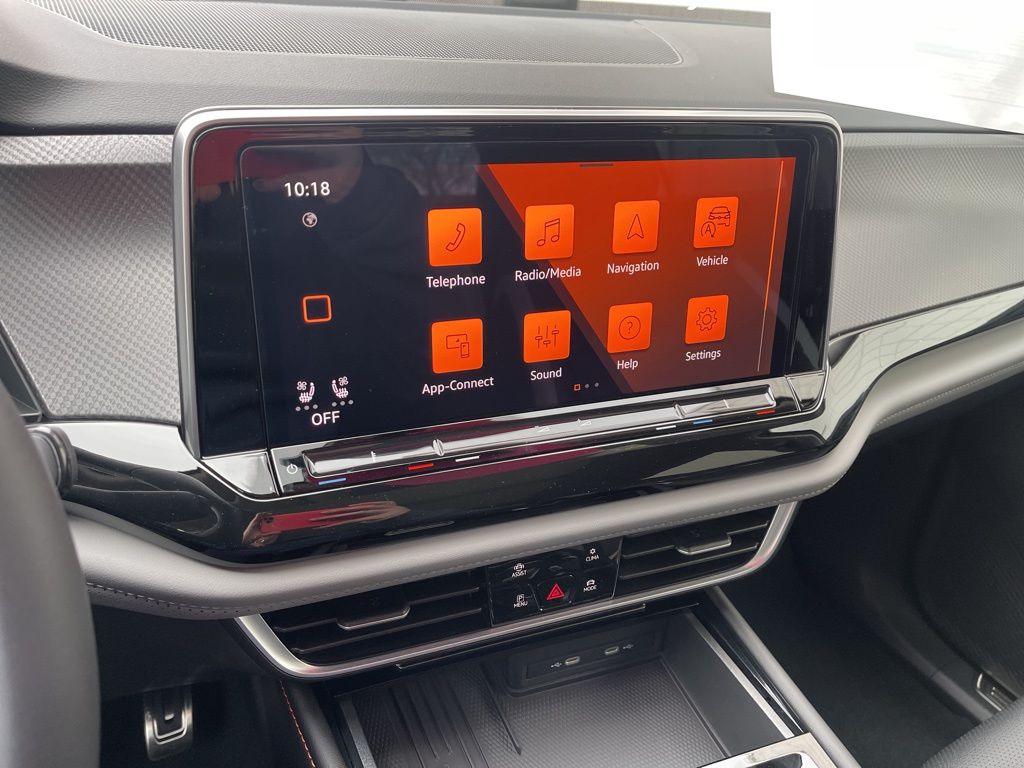 New 2026 Pure Gray Volkswagen 2.0T Peak Edition image 7
