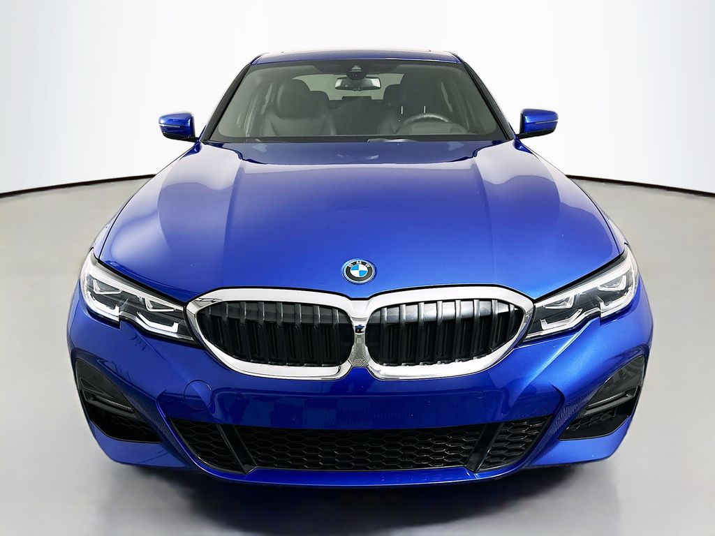 Thumbnail: 2022 BMW 3 Series - 2