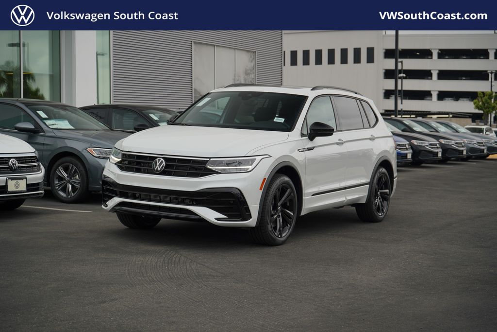 2024 Volkswagen Tiguan SE R-Line Black -
                Santa Ana, CA