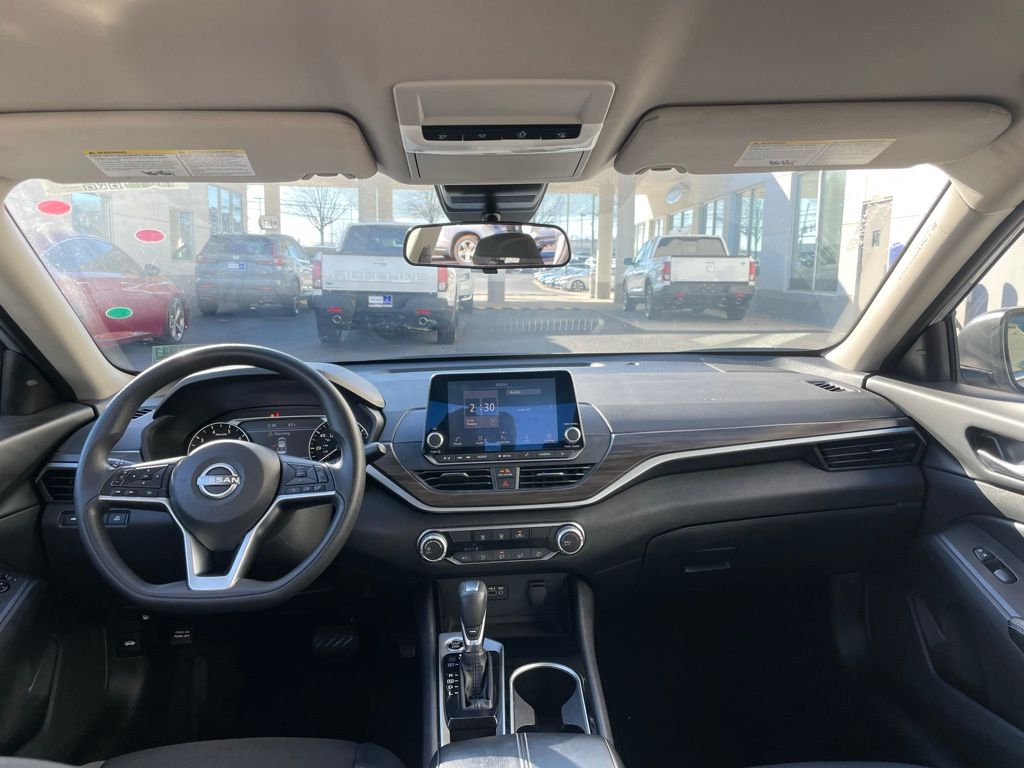 Thumbnail: 2024 Nissan Altima - 5