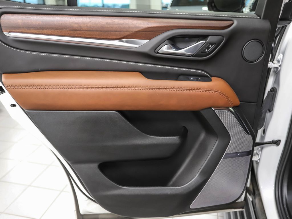 Thumbnail: 2024 GMC Yukon - 17