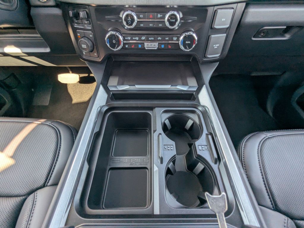 2026 Ford F-350 Super Duty Platinum