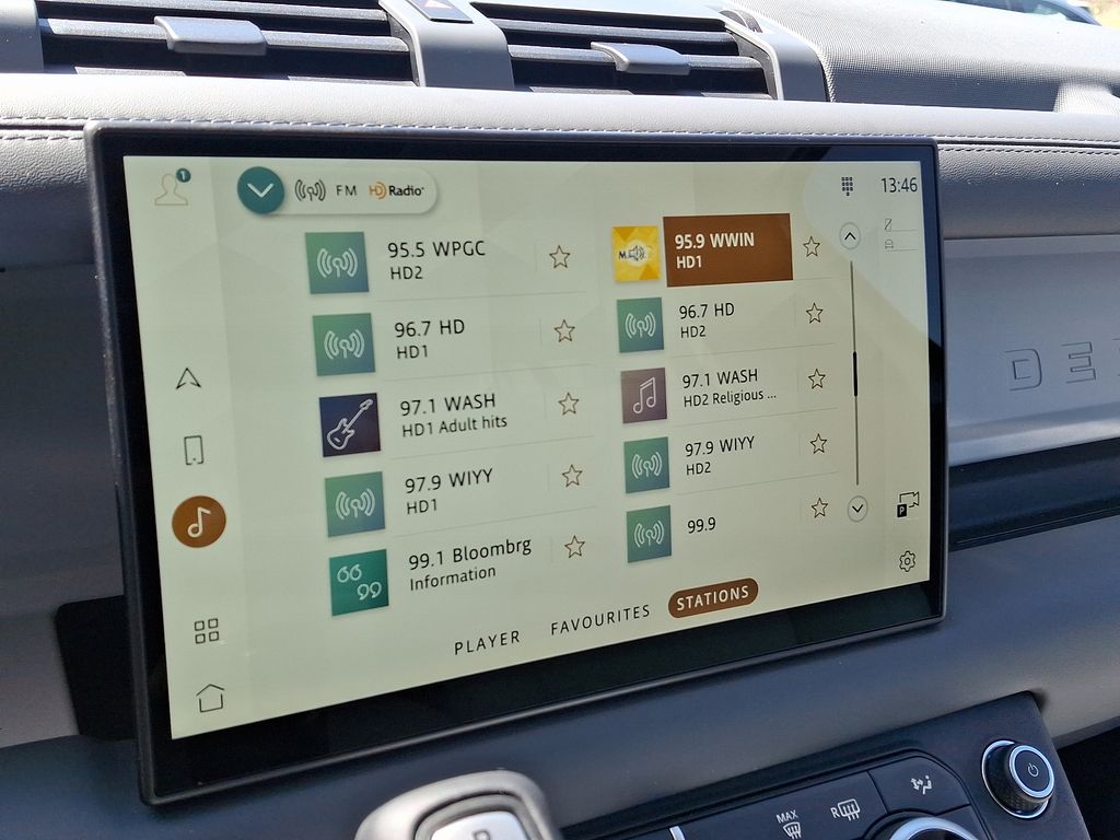 2025 Land Rover Defender 110 14