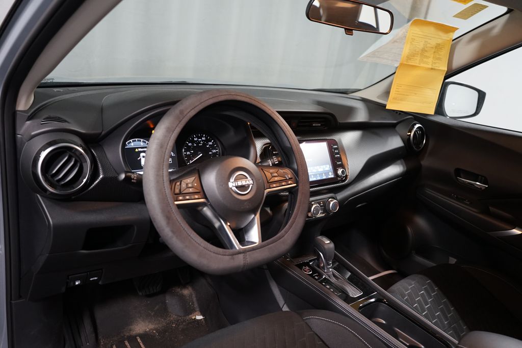 Thumbnail: 2024 Nissan Kicks - 7