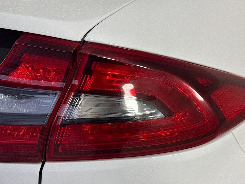 Used Car 2019 Hyundai Ioniq Hybrid  Limited For Sale Under $20,000 In Austin, Texas