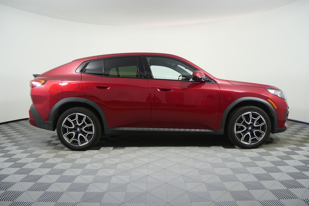 Thumbnail: 2024 BMW X2 - 2