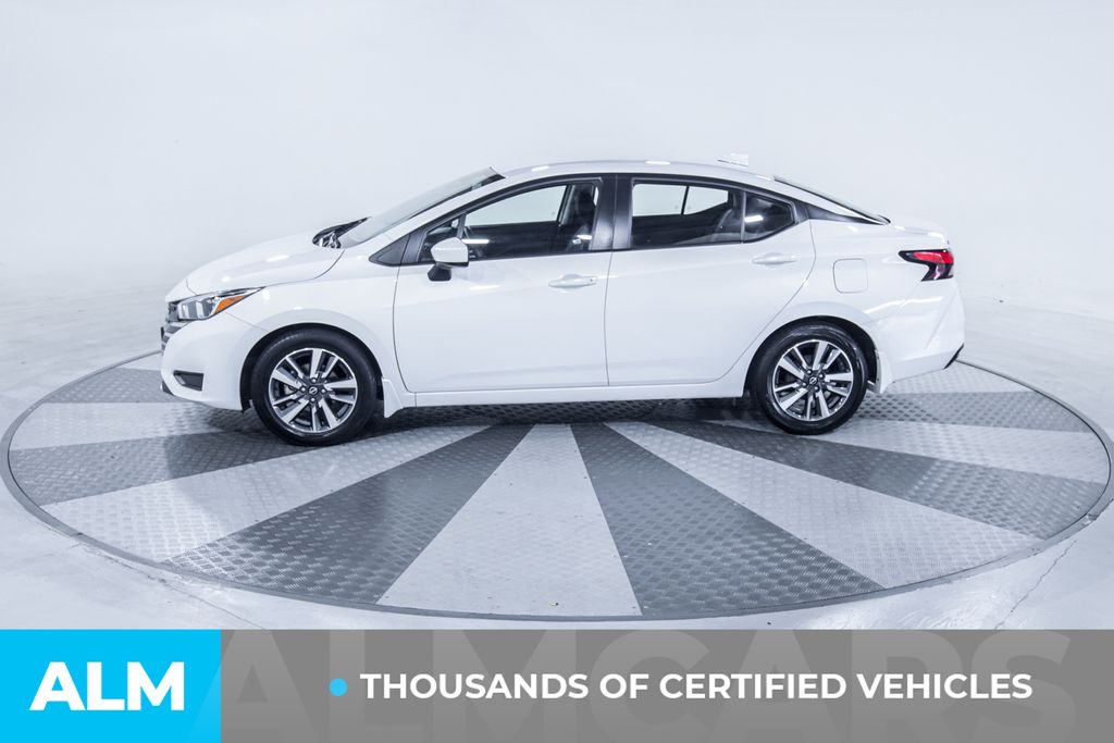Used 2024 White Nissan 1.6 SV image 4