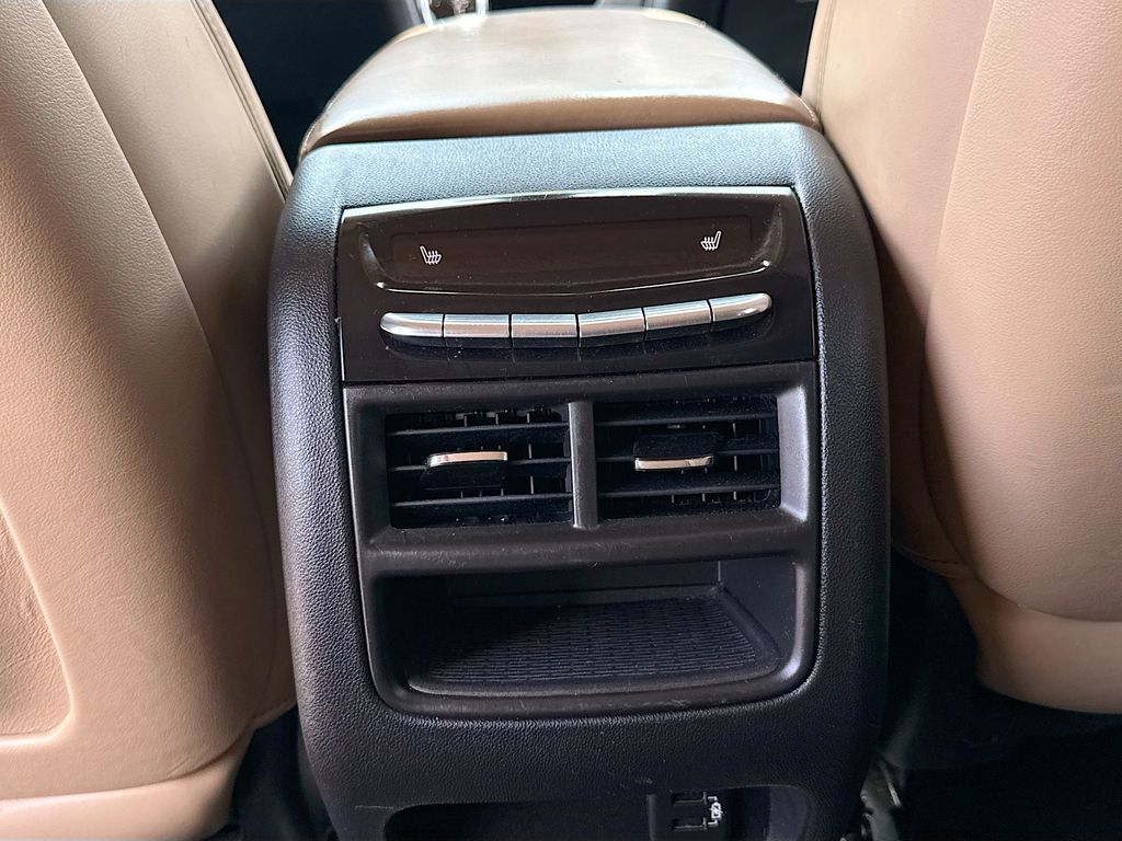 2019 Cadillac XT5 Platinum White at Bayway Cadillac of The Woodlands