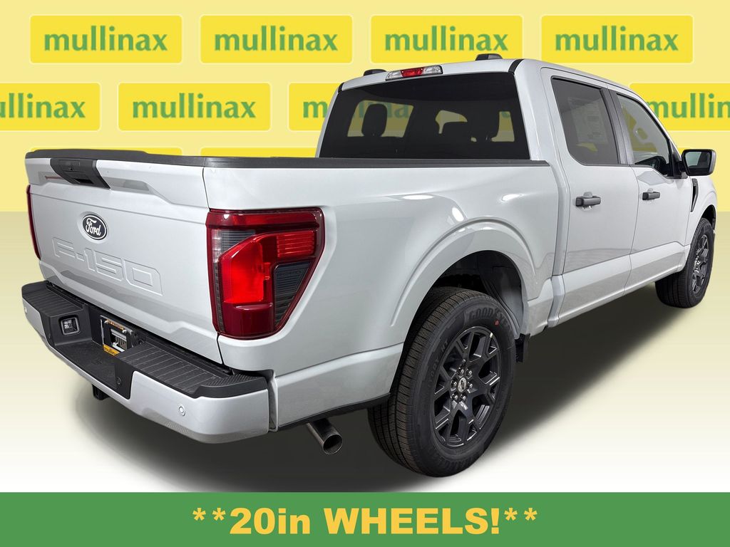 View vehicle photo 4